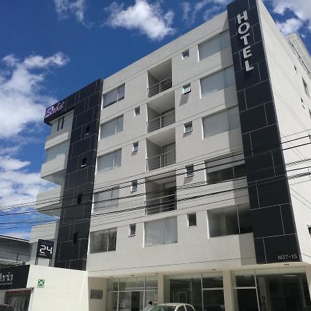 קיטו Hotel Sabet מראה חיצוני תמונה