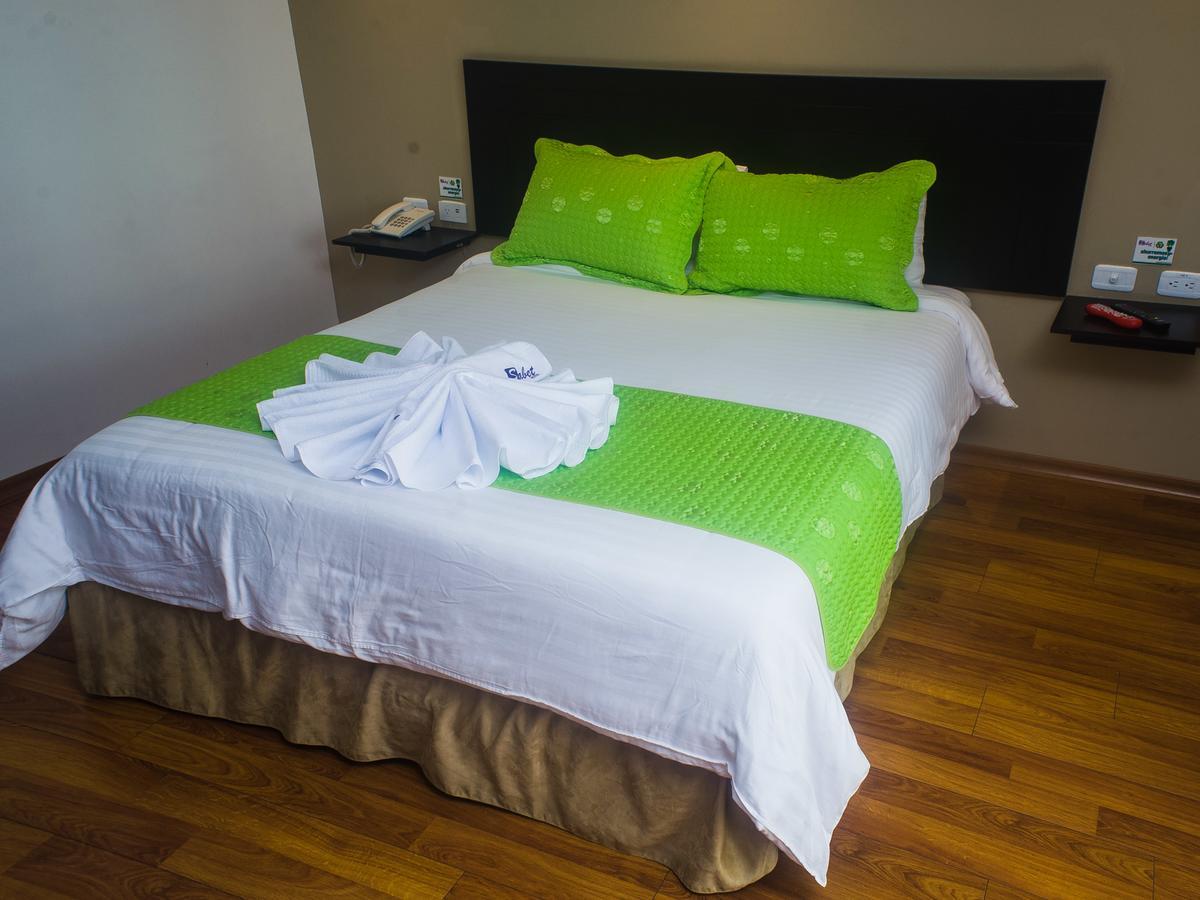 קיטו Hotel Sabet מראה חיצוני תמונה